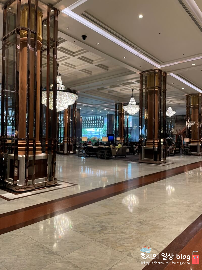 방콕 메리어트 마르퀴스 퀸즈파크 로비전경