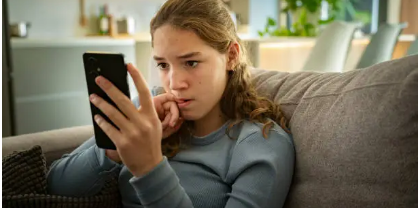 socio-media usage statistics among teenagers