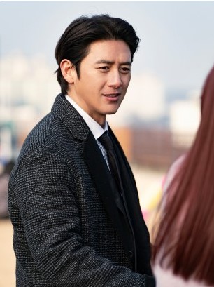 가석방 심사관 이한신