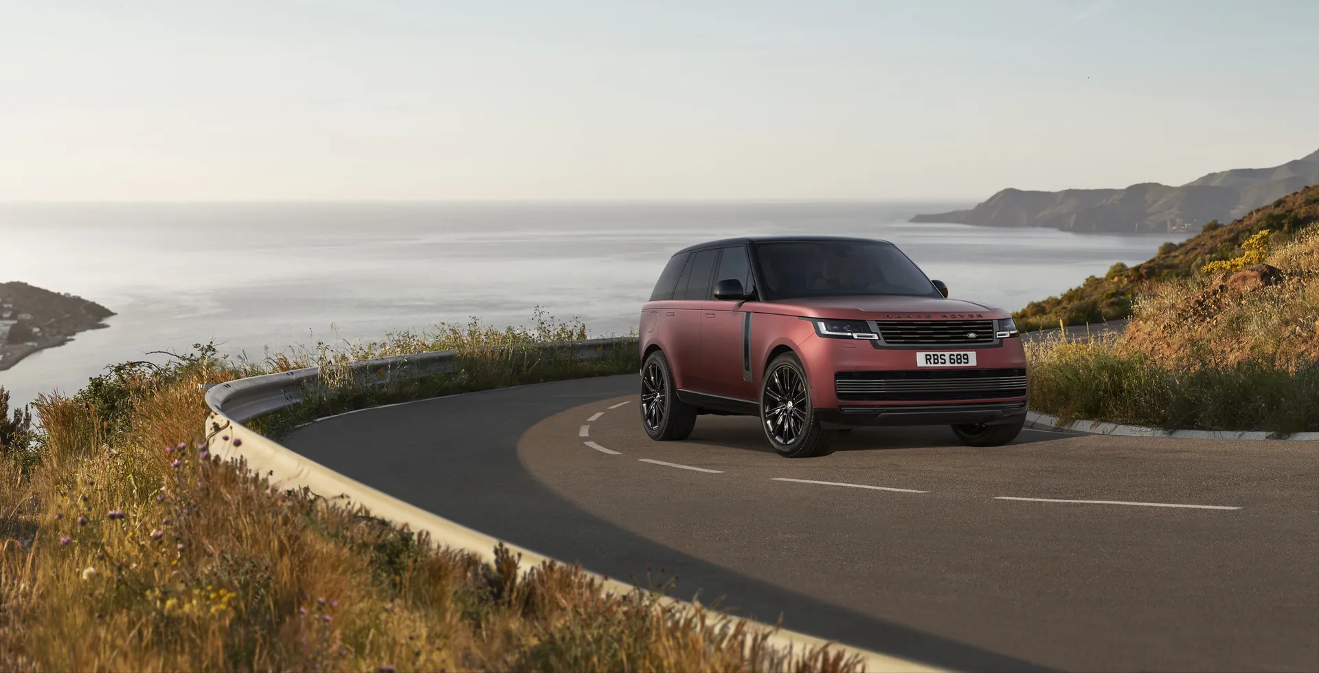 레인지로버 스포츠 P550e 이미지