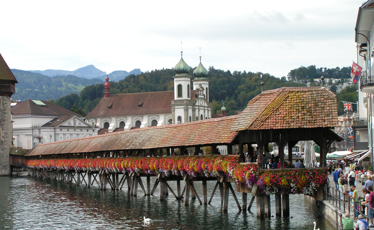 스위스 목조다리