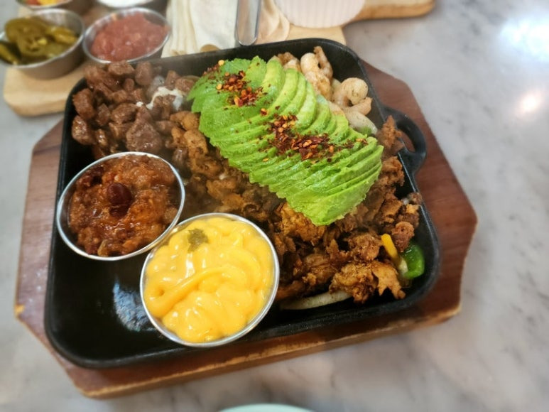 이수역 아보카도 식당, 올라아보 (이수본점)