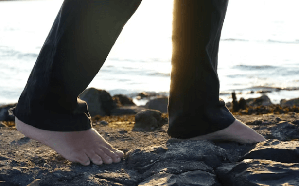 맨발걷기, 건강과 힐링을 한 번에 잡는 법