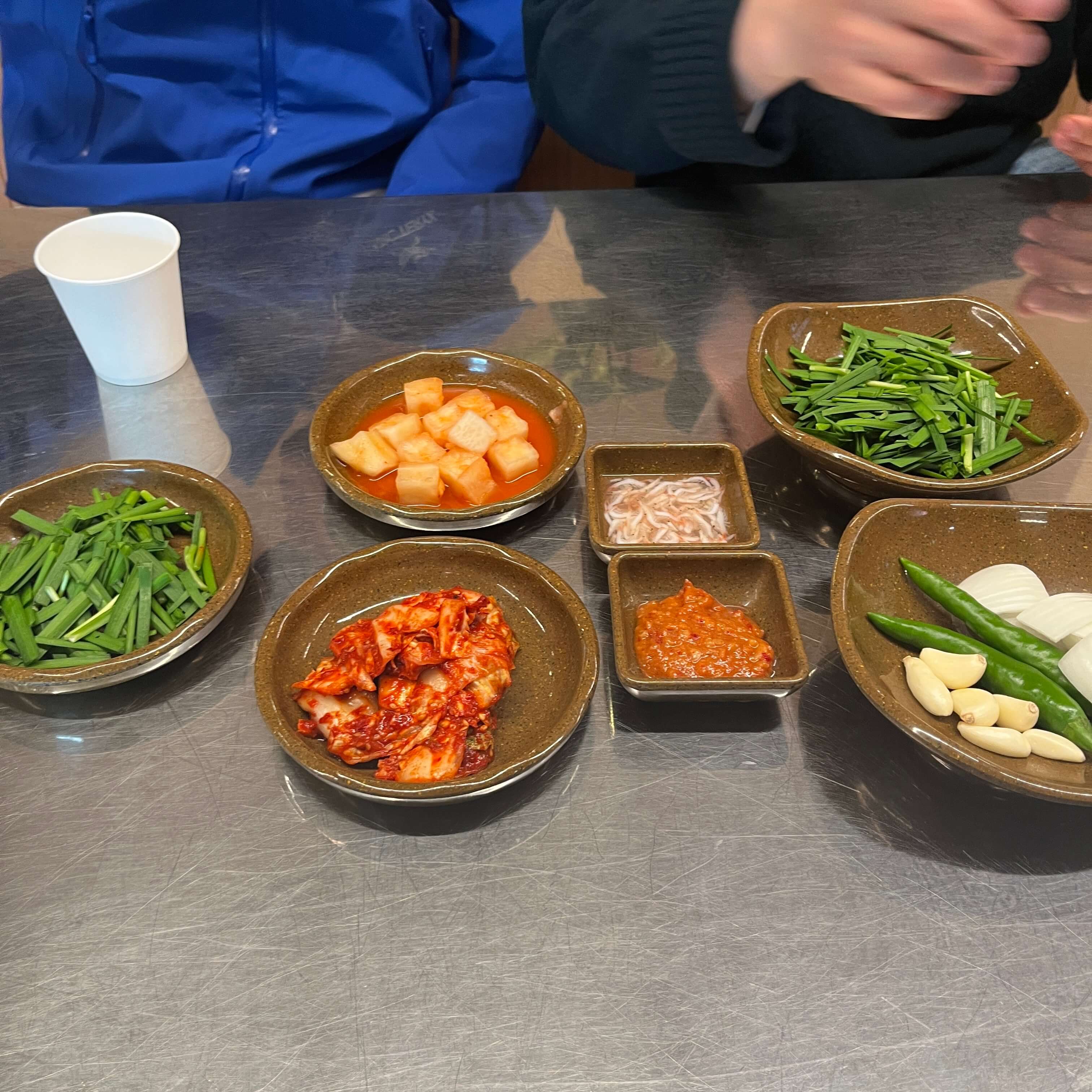 기본 밑반찬 사진