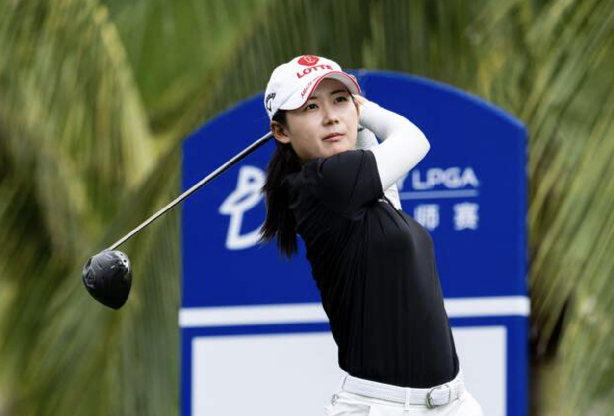 블루베이 LPGA 1라운드 공동선두 '황유민'