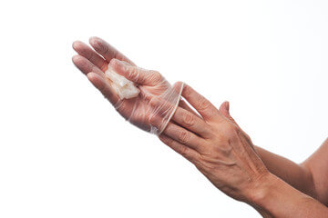 콜로디온 베이비, 층판비닐증이라는 이름은 생소하지만, 이 질병은 태어난 아기들 중 드물게 발생하는 특이한 피부 질환입니다. 이 피부 질환은 특이한 증상들과 함께 새로운 부모들을 놀라게 하고 있으며, 이에 대한 정보와 치료법이 필요합니다.