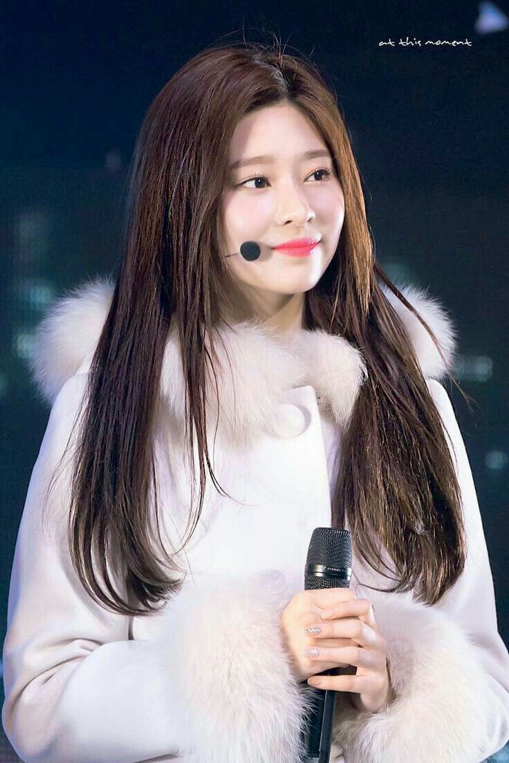 아이즈원 김민주 최애사진