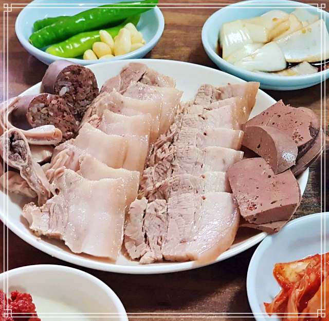 6시 내고향 수성구 지산동 목련시장 순대국밥, 족발정식 맛집