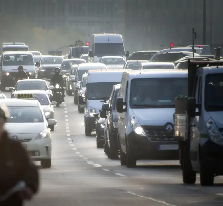 100Z 차량용 공기청정기 작동 모습