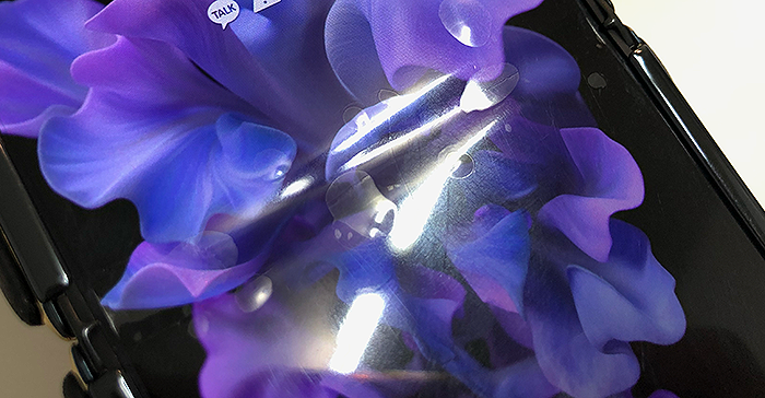 갤럭시-Z플립3-액정-보호-필름-교체