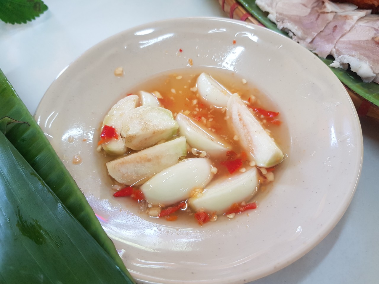 비엔호아 로컬 맛집 BUN DAU MAM TOM 59 - 화초가지 절임(CACH MUOI CA PHAO)