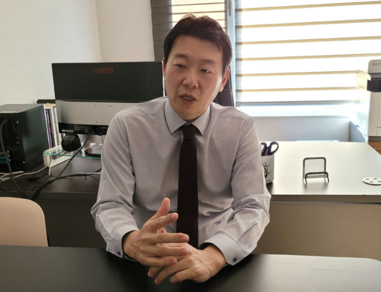 정치인 윤희석