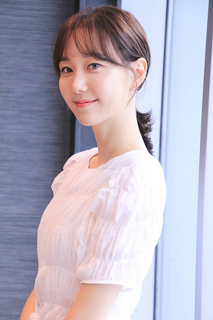 배우-이유영