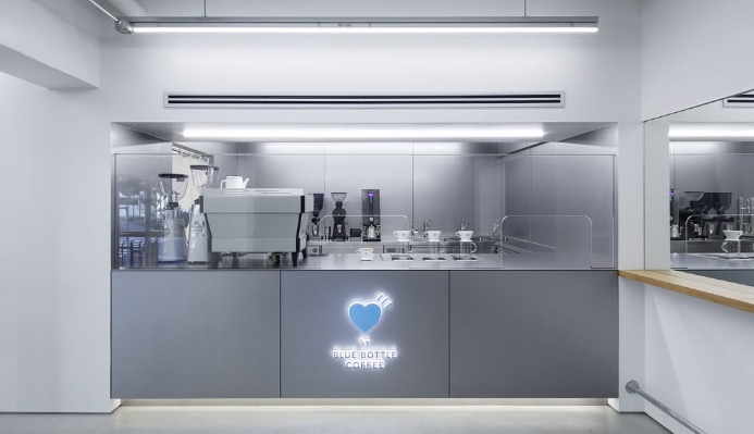 도쿄 시부야 휴먼메이드 블루보틀 카페, 스트리트 브랜드 감성, 미니멀한 커피 바