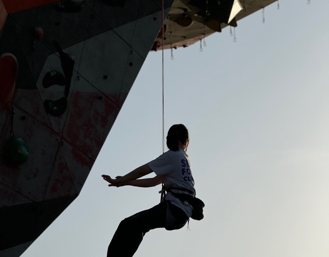 클라이밍하는 사람