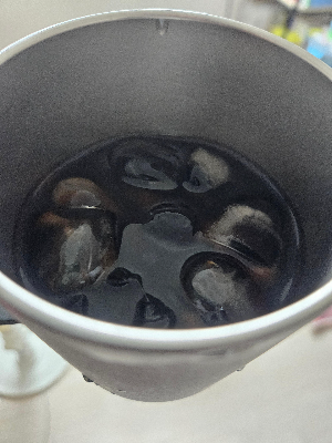 콜드브루 카페인 얼마나 많을까? 아메리카노와 비교해봤습니다