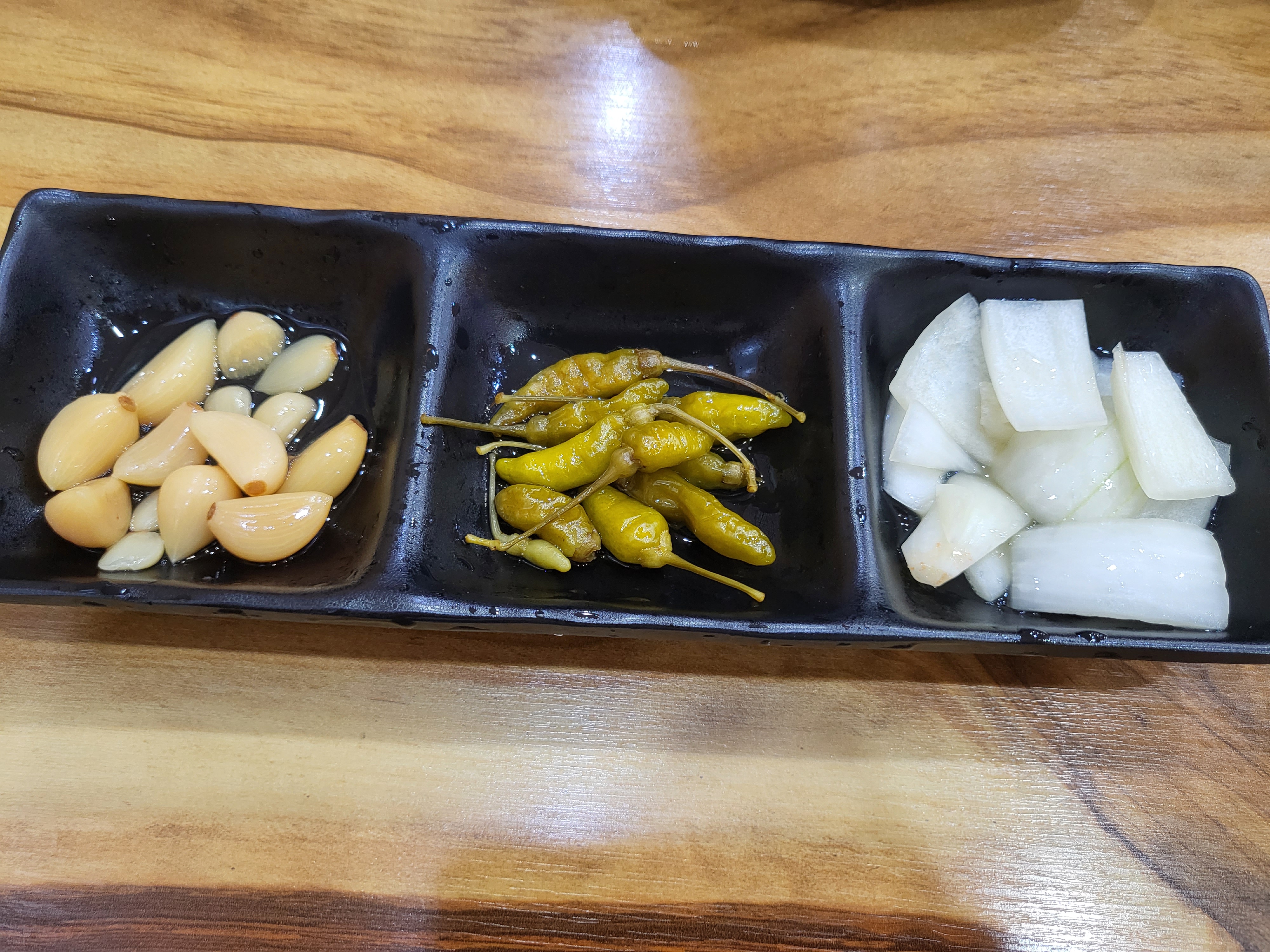 이가네생칼국수 - 반찬