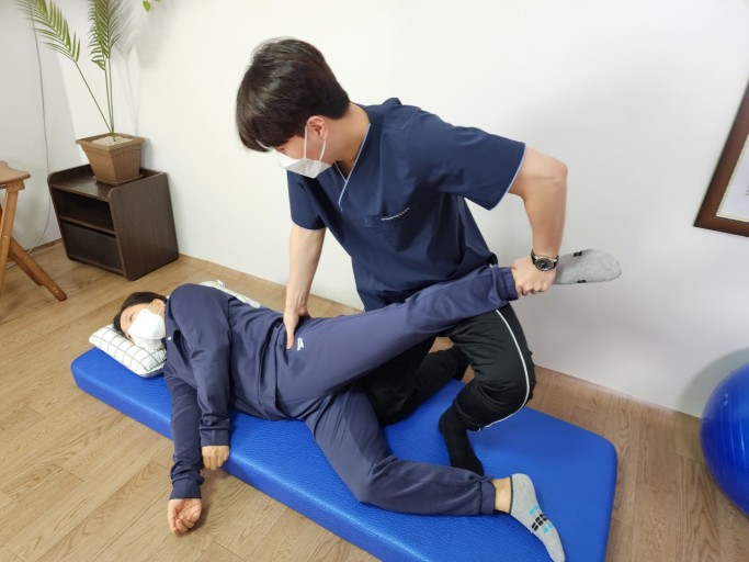 시니어들의 무릎 통증: 원인과 관리 방법