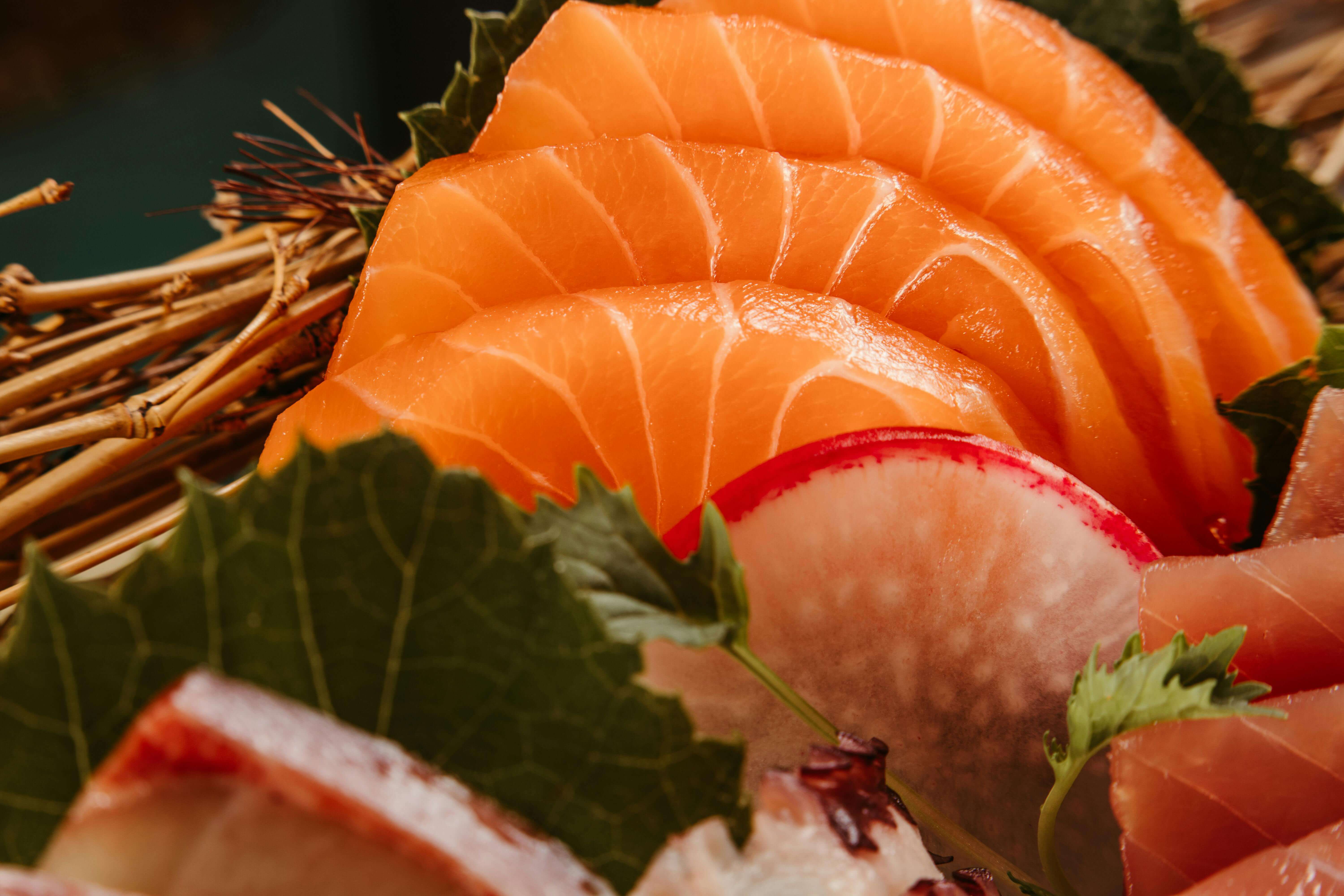 콜레스테롤 연어 고등어 생선