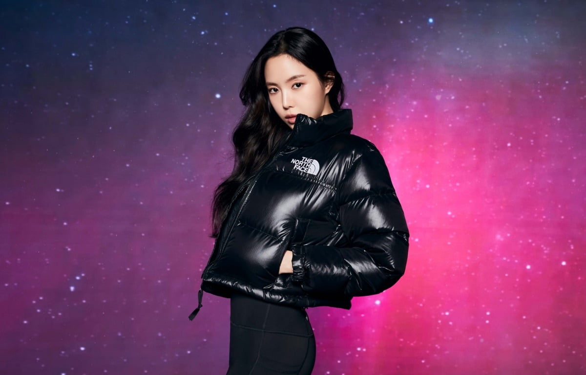 노스페이스 홍보대사 손나은.