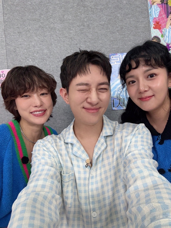 '파자매파티' 관련 이미지 [사진=샌드박스네트워크]