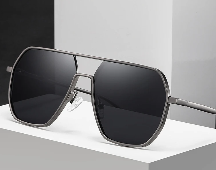 Fuqian 의 선글라스 외관