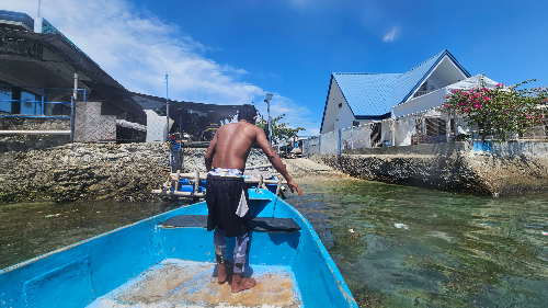 할머니-해외여행-씨워커-필리핀-스노쿨링
