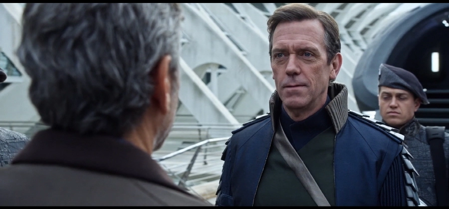 투모로우 랜드 휴 로리