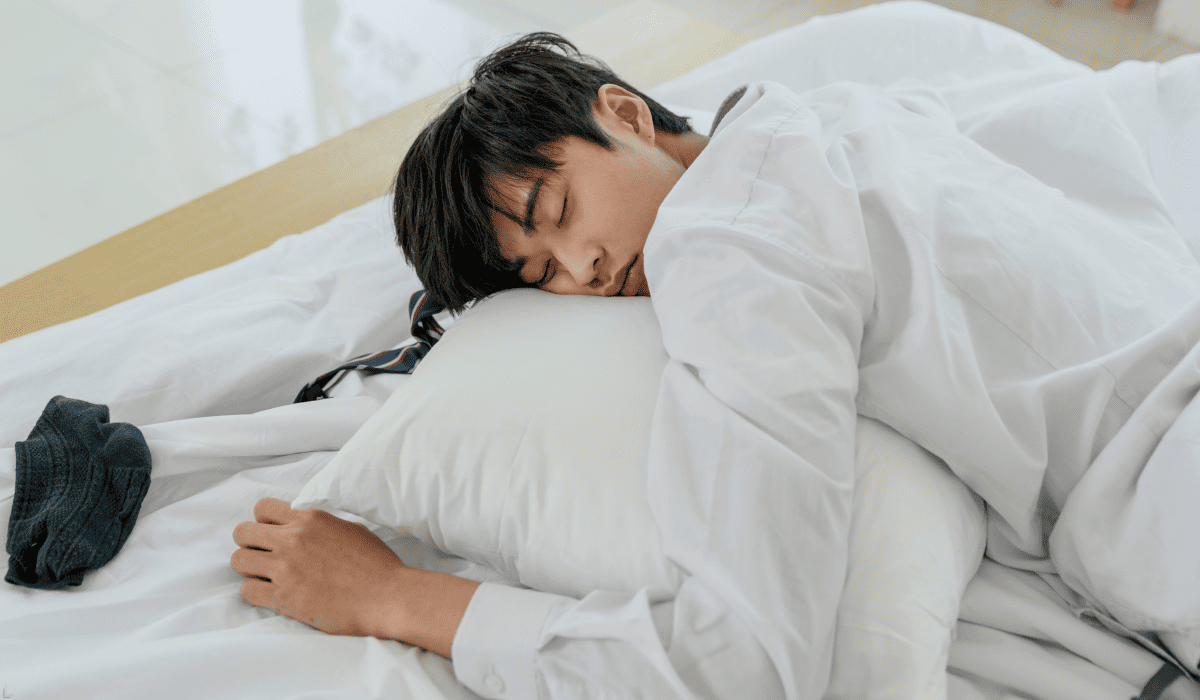 닌