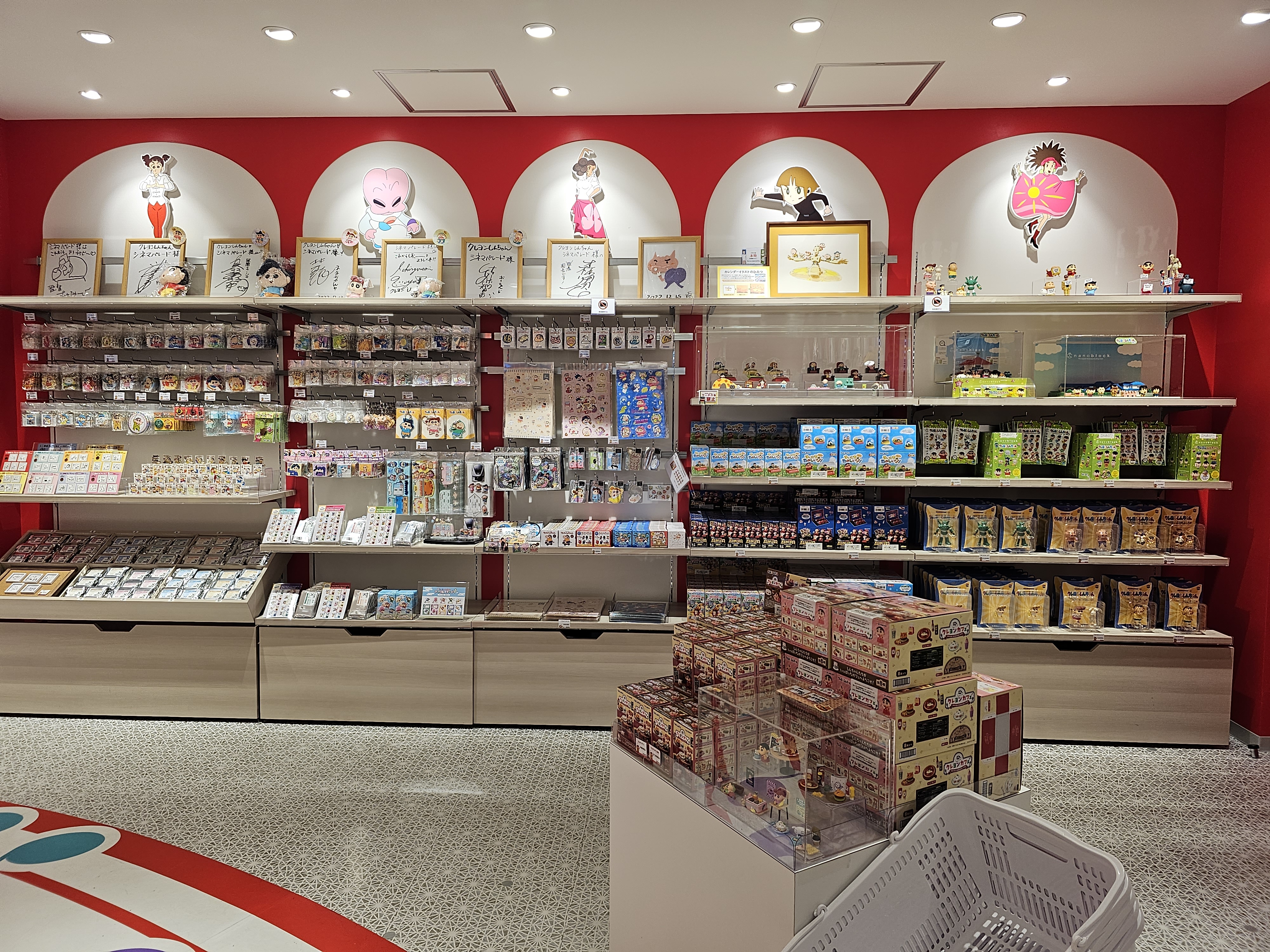 이케부쿠로 선샤인시티 크레용신짱 시네마 퍼레이드 스토어