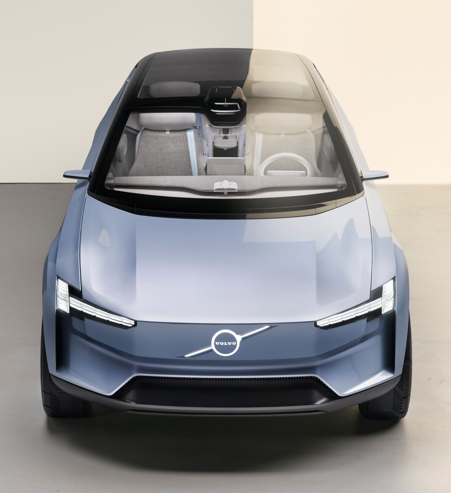 볼보 리차지 콘셉트 지붕에는 라이다 장비가 장착됩니다.