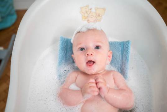 신생아 목욕