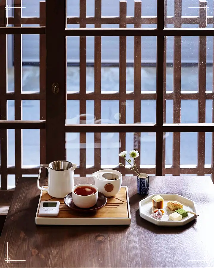 홍차 녹차 당고 양갱 모나카 디저트 특별한 인연이 있는 동양식 찻집 카페 포항 구룡포 일본인 가옥 거리 맛집