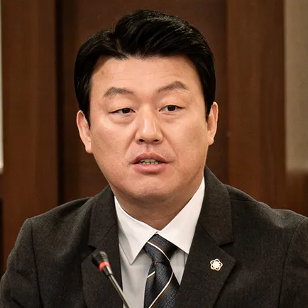 가석방 심사관 이한신 재방송 다시보기