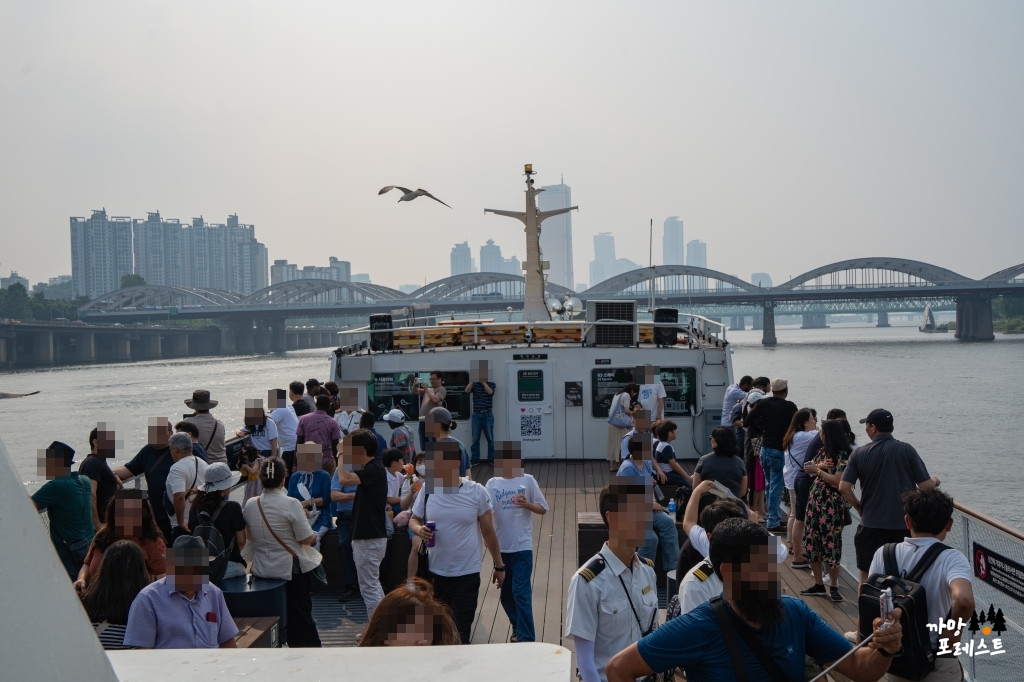 한강 유람선 이크루즈 갑판장