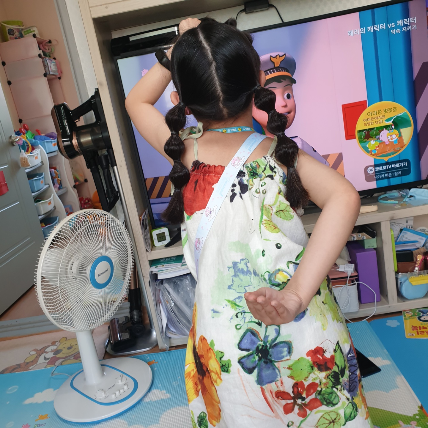 여자아이_머리_예쁘게_묶기_소시지머리