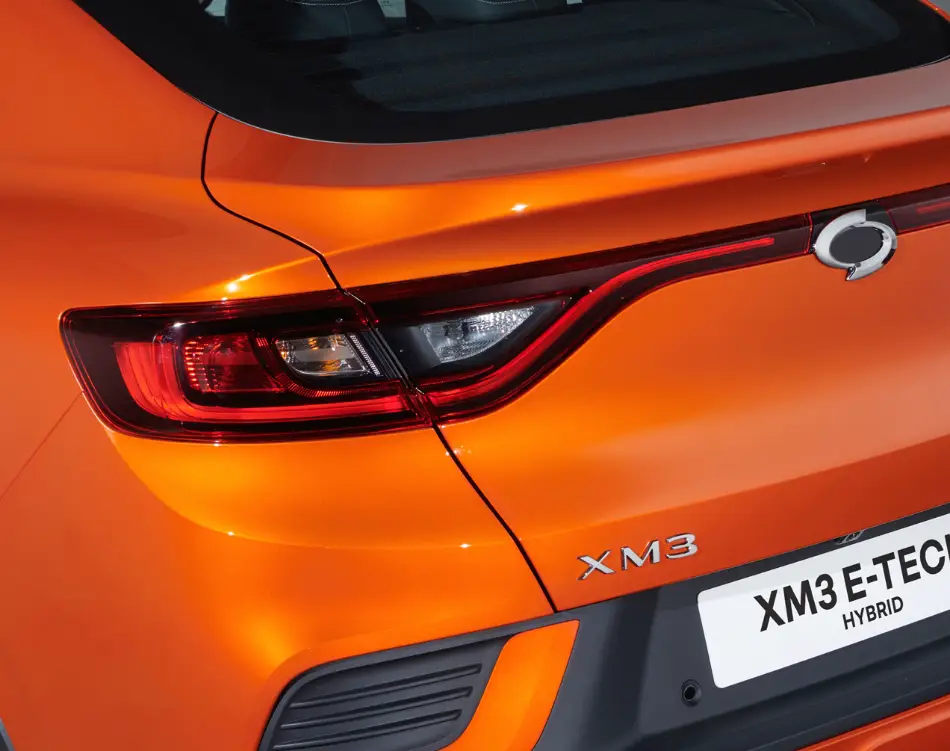 XM3 E-TECH 하이브리드 외관-9