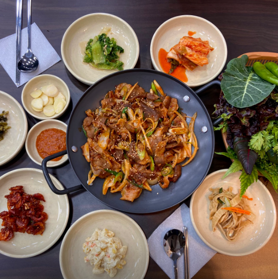 생생정보 생고기김치찌개 인천 중구 옥이이모네