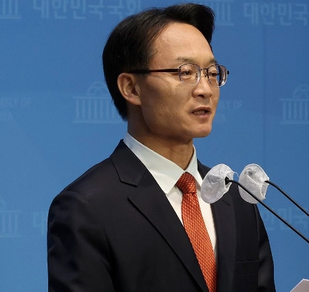 조해진 대통령 내각 총사퇴 기자회견 이유