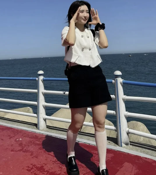 김길리 사복 – 경기장 밖의 분위기