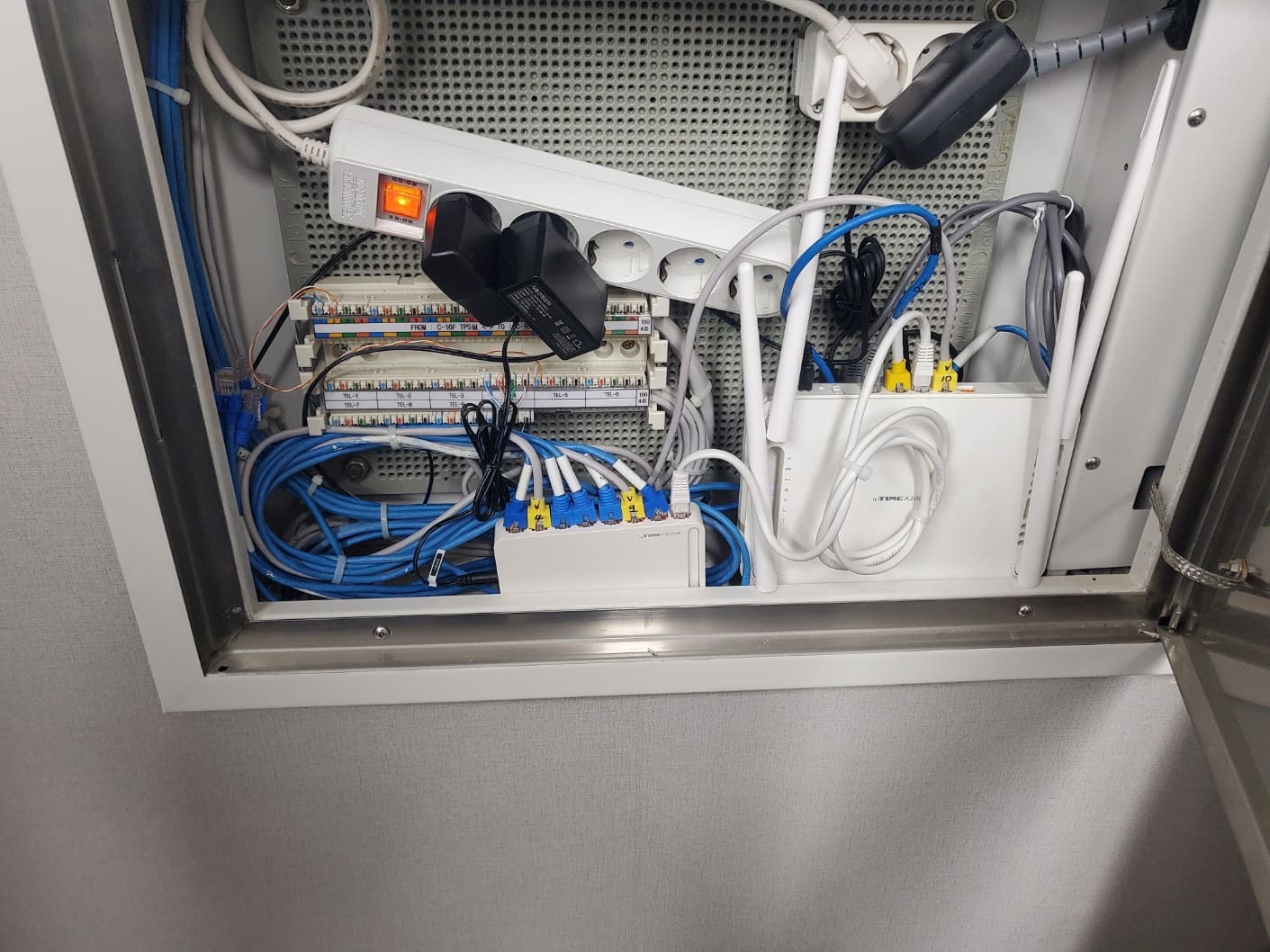 사무실랜공사 - SBM정보통신 1566-0482