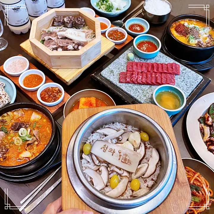 줄서는식당 송파구 잠실 방이동 순대국 맛집 엄현경 유재석 단골 4가지맛 모듬 순대 수육 오징어 숯불구이 육회 권율 추천 50회 소개