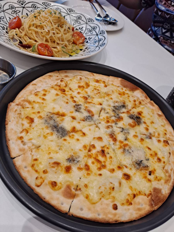 파스타와 피자 메뉴