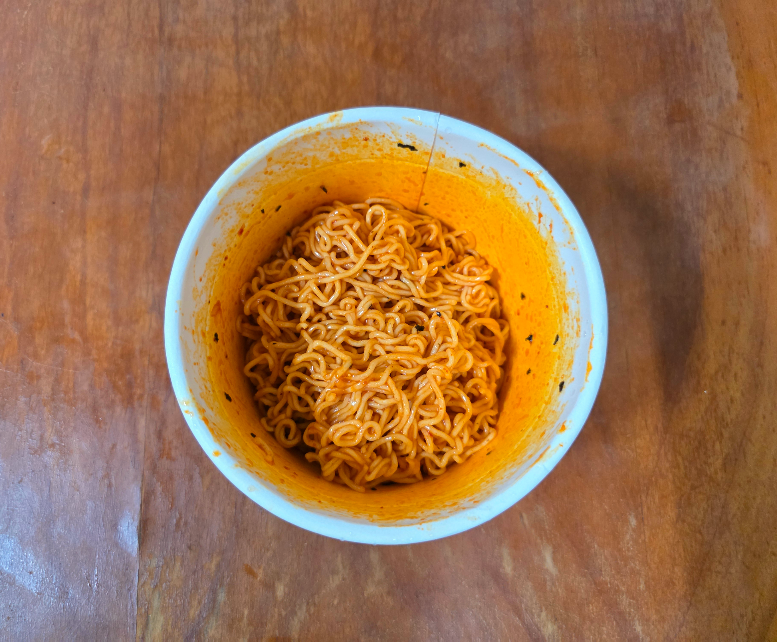 농심배홍동큰사발면