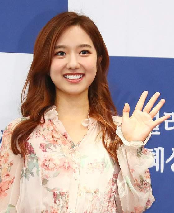 이혜성 아나운서 나이 프로필 고향 가족 미국 국적 전현무 결별 근황 총정리
