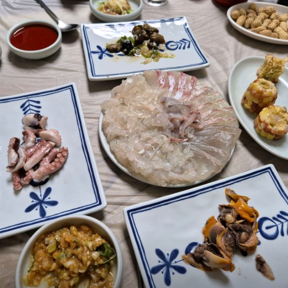 진해 동방횟집 메뉴 이미지