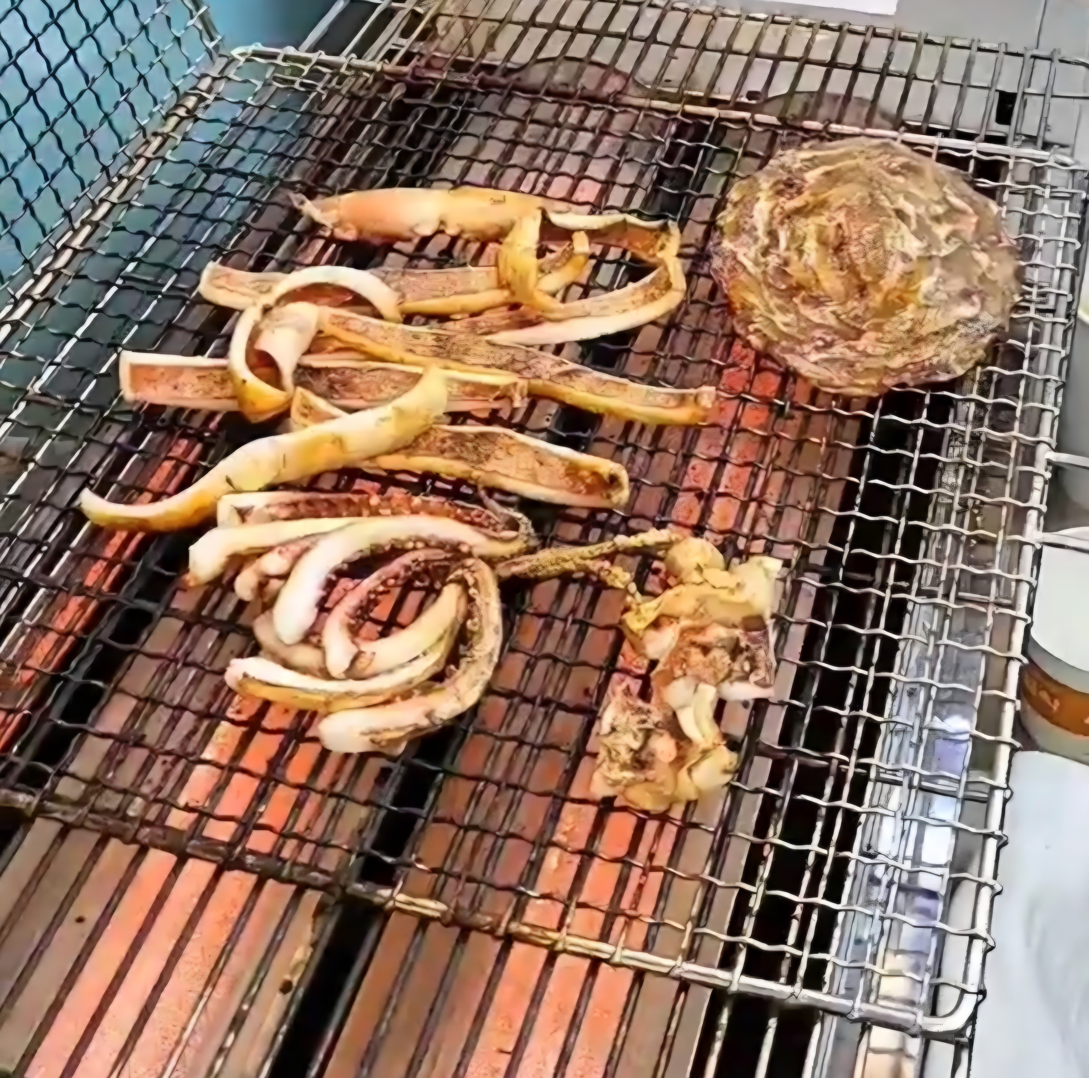 노릇하게 구운 쥐포 간식