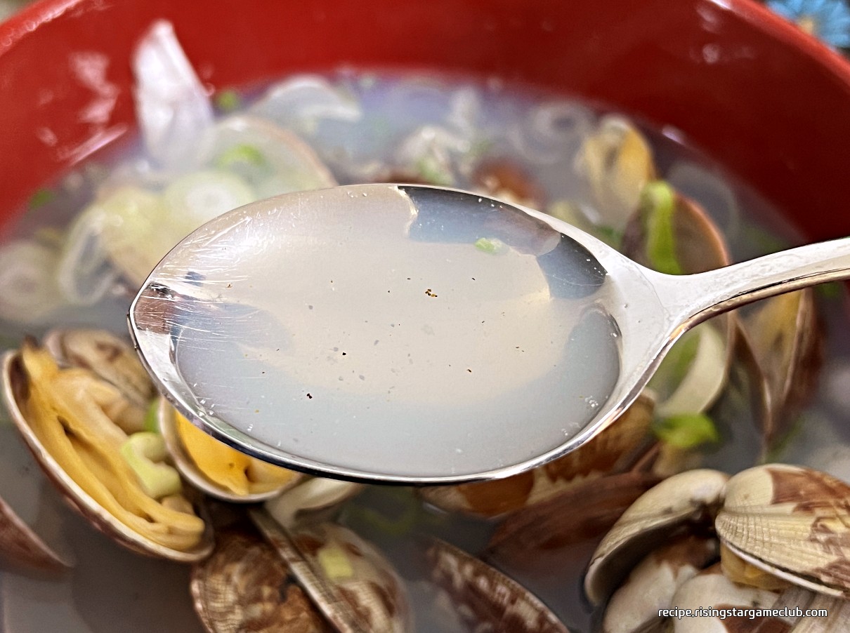 바지락 탕 국물 사진