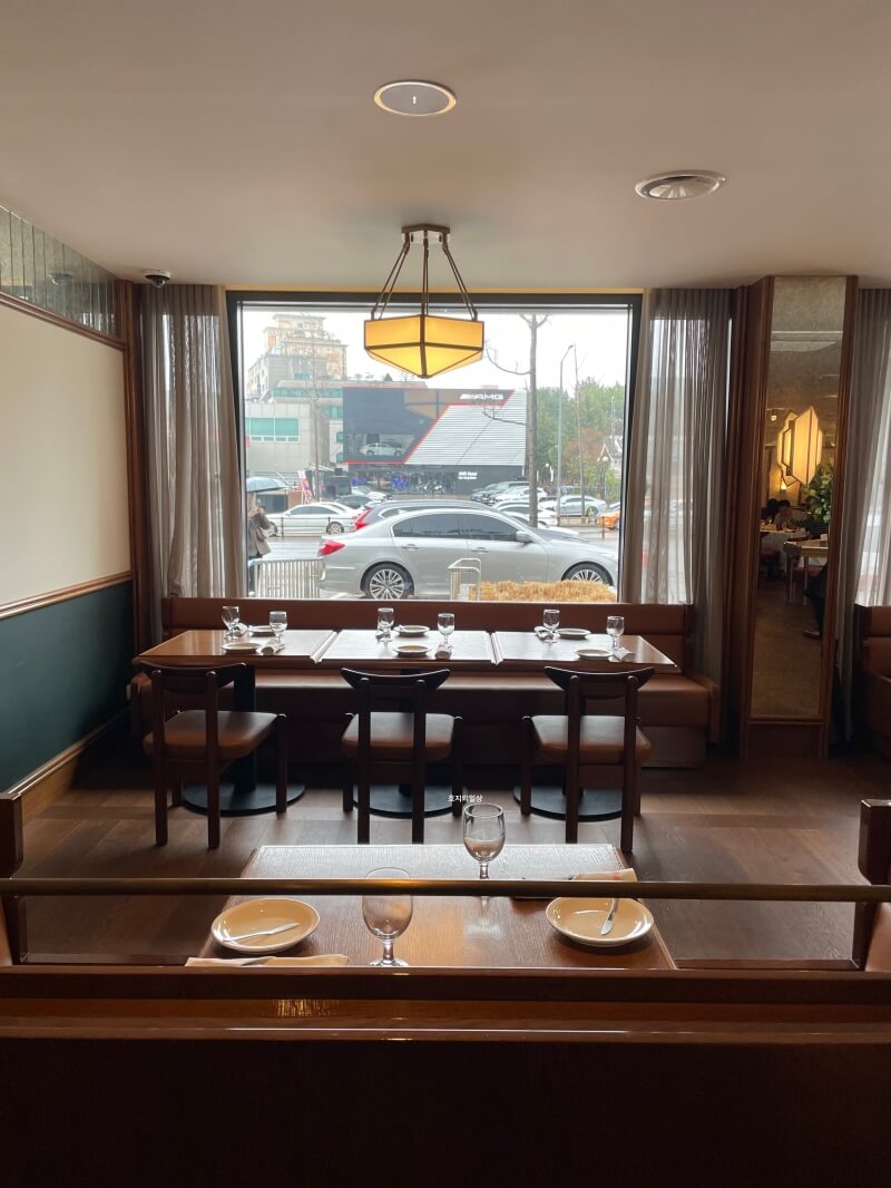 신사 압구정 도산공원 맛집 붓처스컷 도산 - 단체석