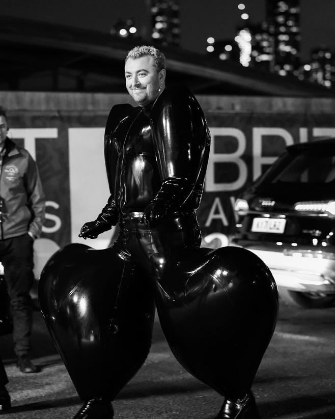 브릿 어워즈 2023'에 참석한 샘 스미스